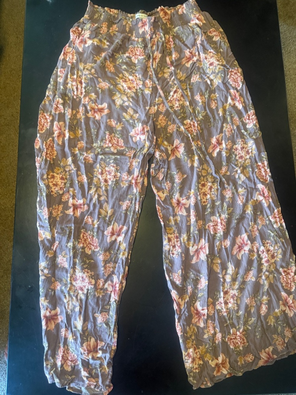 American Eagle Outfitters Floral Wide-Leg Pants - Gray with Pink & Green Floral